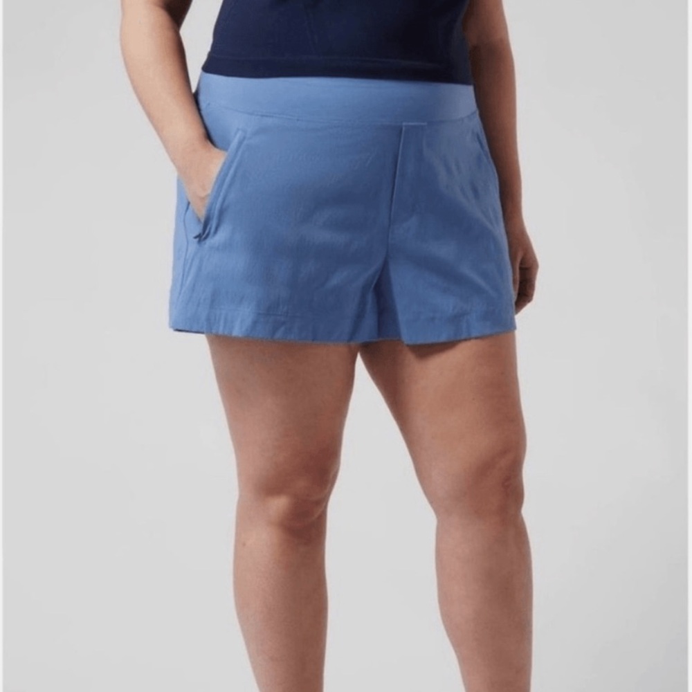 Women’s Athleta Trekkie North Shorts Active Running Blue Size 12